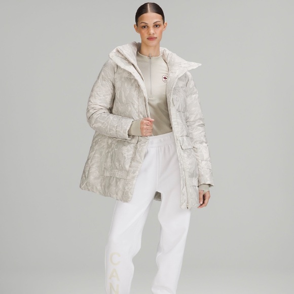 Lululemon Down Jacket in Maple Metamorphosis Light Natural Multi Size 8 - Picture 2 of 14